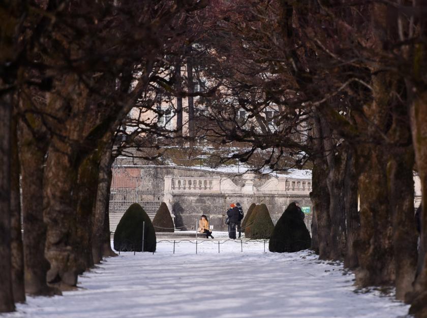 欧洲寒潮来袭 交通受阻民生承压