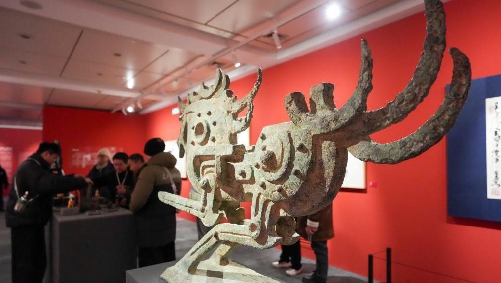 ���ڷ���������������������չ