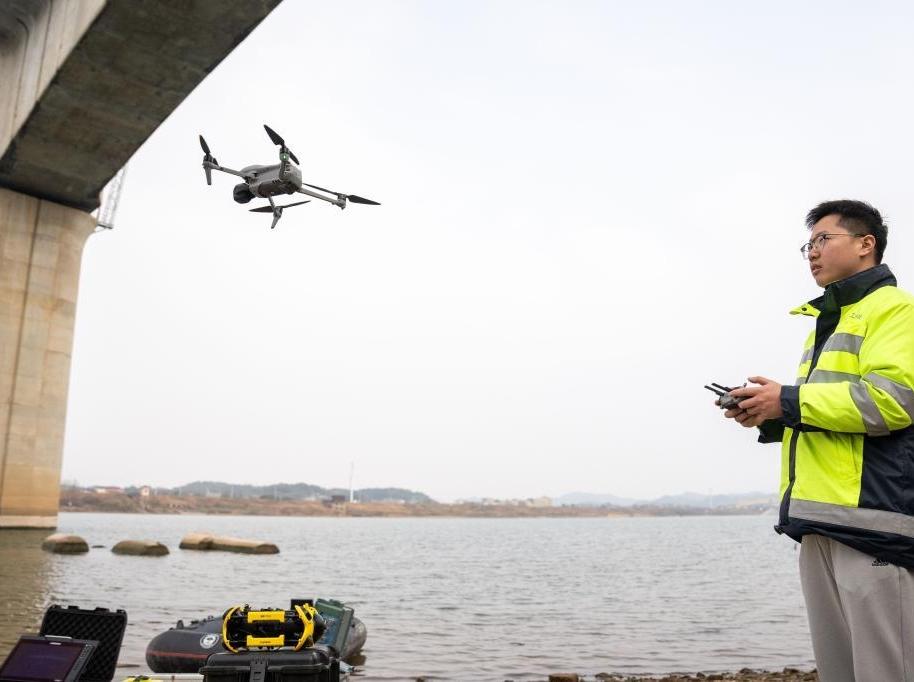 ���ڿƼ����ػ���·�г���ȫ