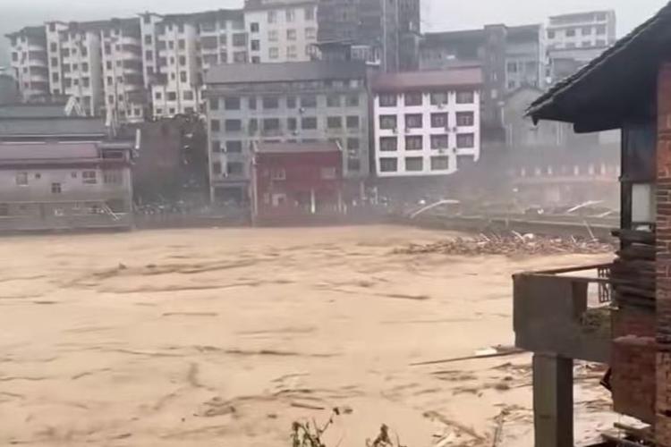 湖南石门强降雨致5死11失联