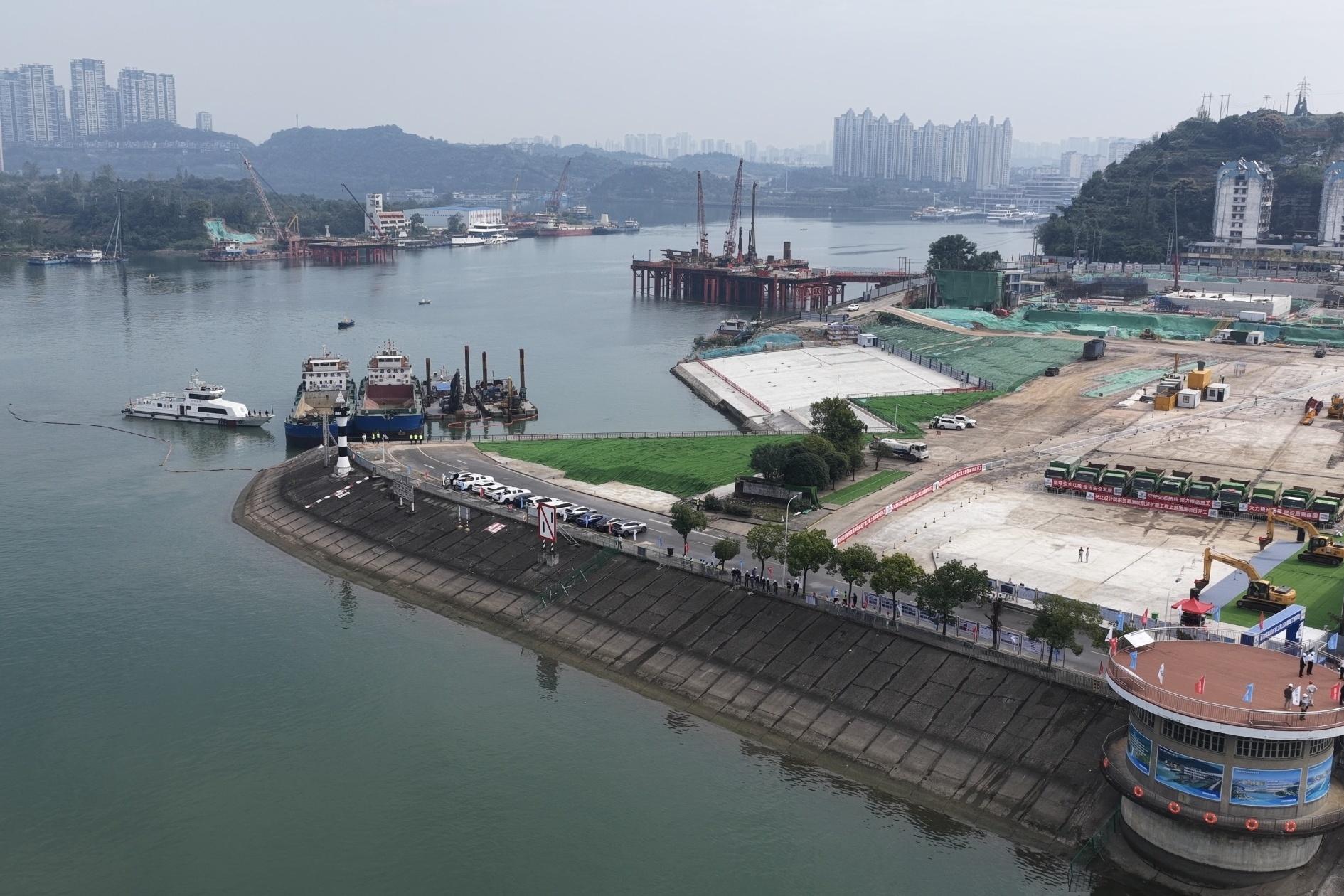三峡水运新通道葛洲坝航运扩能主体工程开工