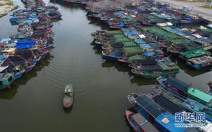 （环境）（1）海南三亚：渔船回港避“山竹”