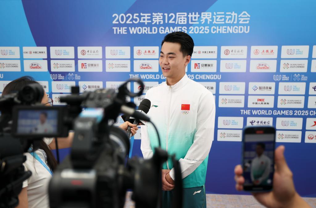 成都世运会 | 中国代表团旗手史经纬：希望展现出中国年轻一代运动员的活力