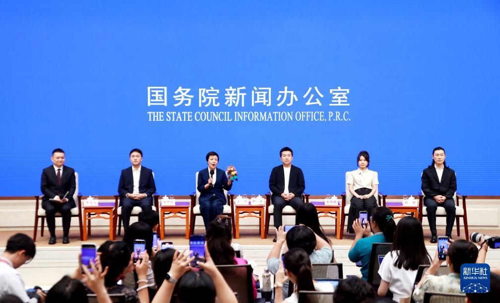 为人民提供更丰富的精神食粮——五名电影工作者讲述奋斗故事