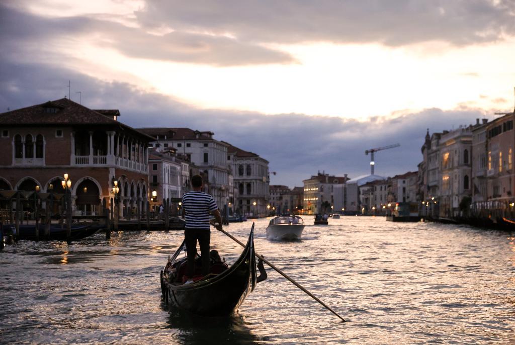 列国鉴｜舟行千年：威尼斯船文化的传承与蜕变