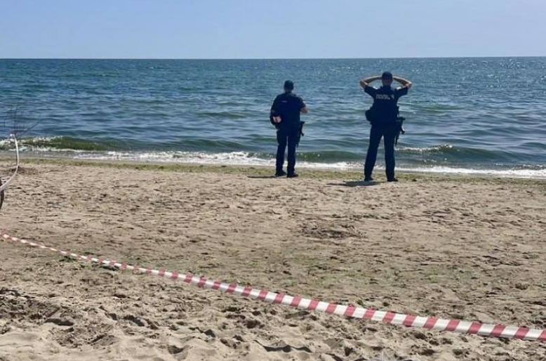 乌克兰敖德萨州附近海域发生两起爆炸 致3人死亡