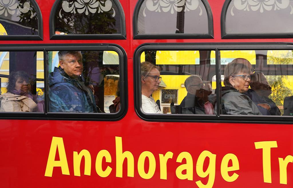 特朗普称与普京会晤“25%几率不成功” 美民众担忧情绪上升