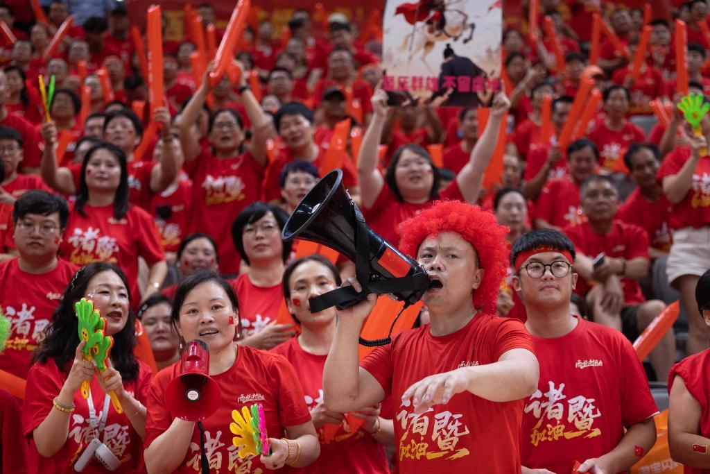 从篮球场到购物车——“浙BA”赛事经济观察
