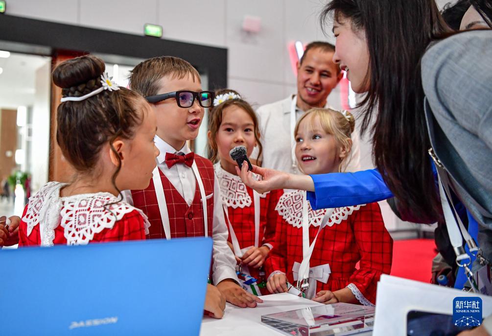 第三届俄罗斯-中国互利合作“萌芽”论坛开幕