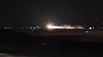 马来西亚一战机起飞时坠毁 两名飞行员弹射逃生