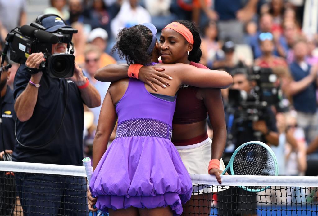 美网综合 | 大坂直美淘汰高芙 辛纳轻松晋级