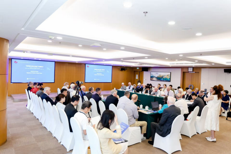 中外人士共话“宋庆龄与伟大抗战”