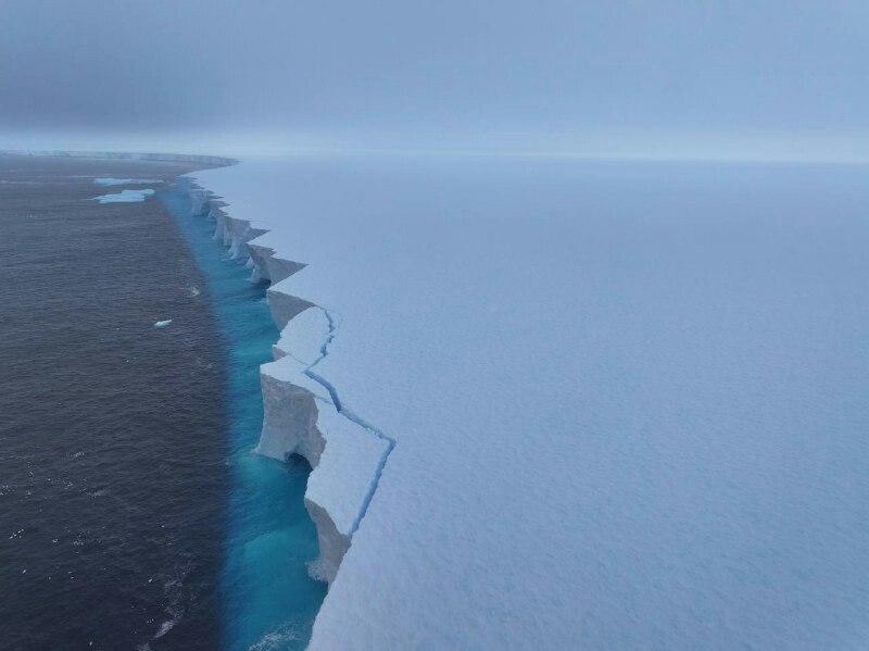 世界最大冰山A23a再断裂 面积单次缩减近20%