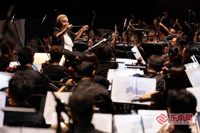 “洋戏中唱出新作 中文版《叶甫盖尼·奥涅金》福州上演