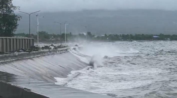 强热带风暴“博罗依”致菲律宾43万人被紧急疏散