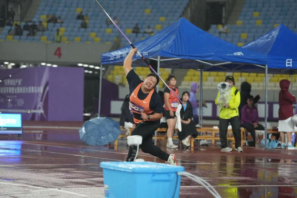 全国田径冠军赛：严子怡夺得女子标枪冠军