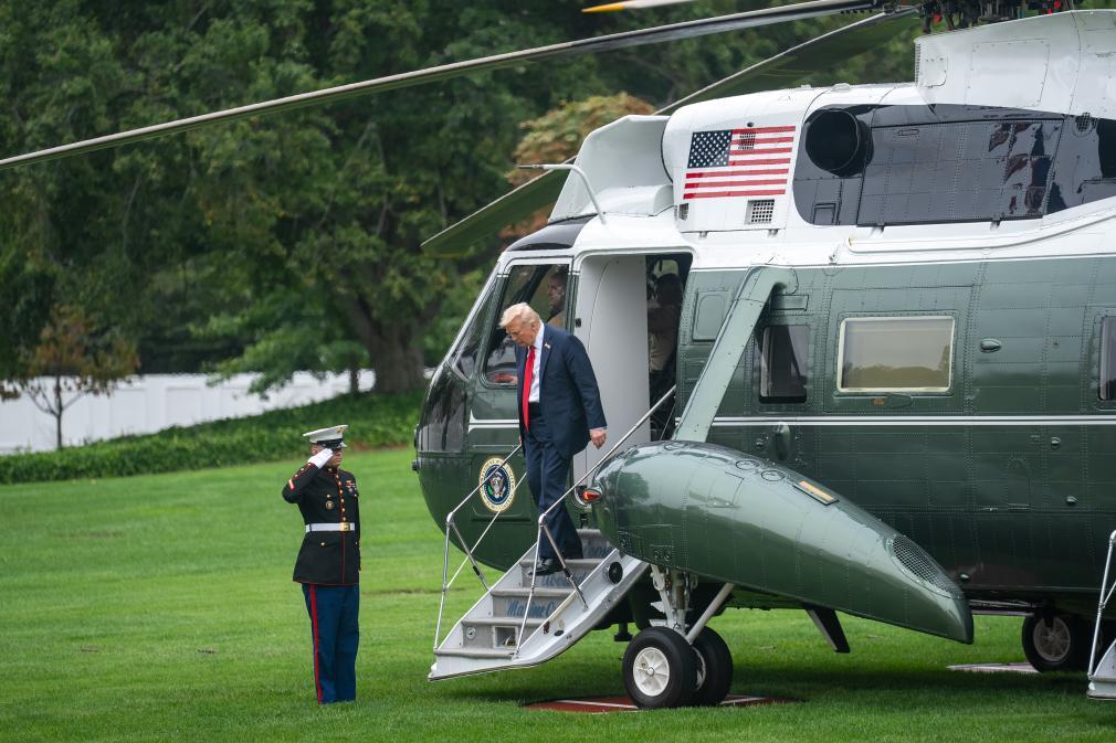 美军在委附近再炸“贩毒船” 委关闭两座驻外使馆