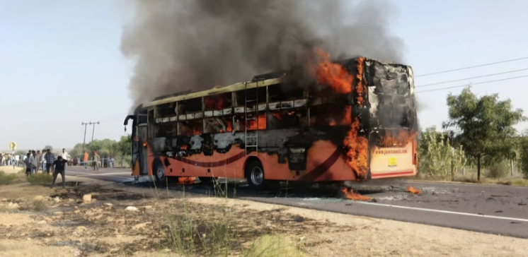 印度拉贾斯坦邦巴士起火已致至少19人死亡