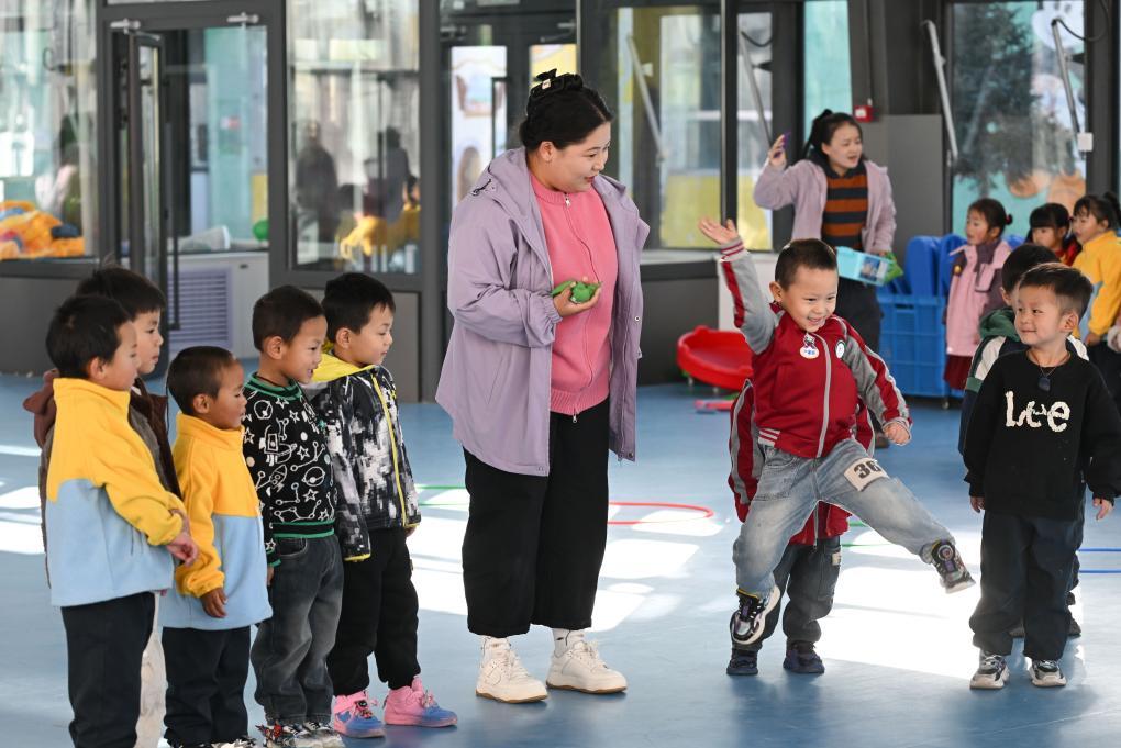 新华鲜报·“十四五”亮点丨输送5500万人才！中国建成规模最大且高质量教育体系