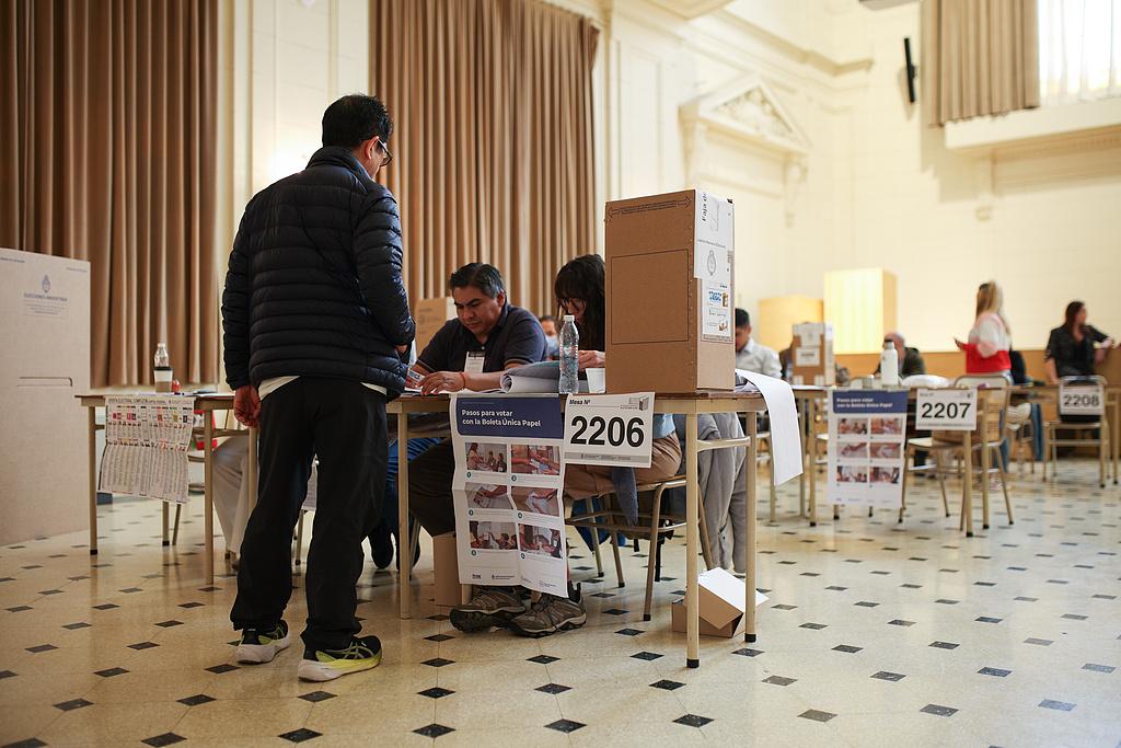 阿根廷举行国会中期选举 改选部分参众议员席位