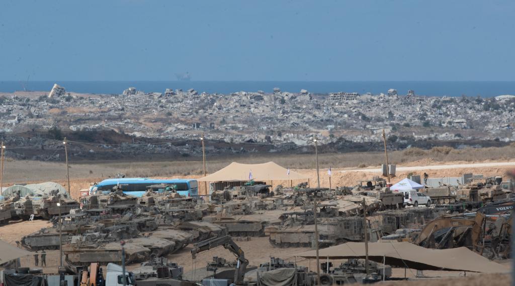 以色列南部靠近加沙地区解除民防应急状态  哈马斯再移交被扣押人员遗体