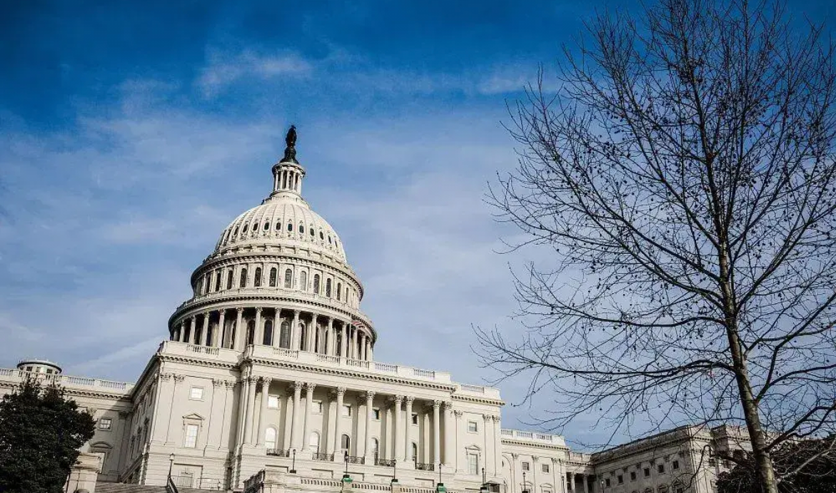 受政府“停摆”影响 美众议院员工工资将暂停发放