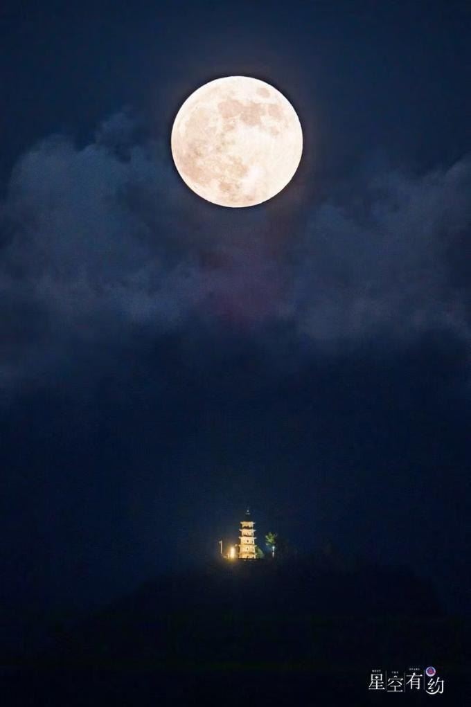 星空有约｜“超级月亮”、狮子座流星雨极大等将亮相11月天宇