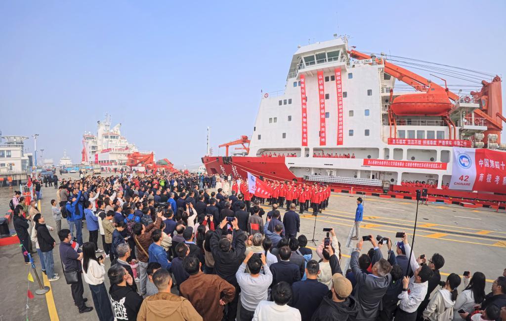 记者手记：南极的故事期待新篇