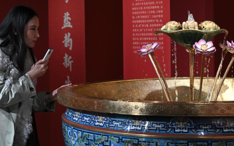 景泰蓝传承与创新艺术展在国家大剧院开幕