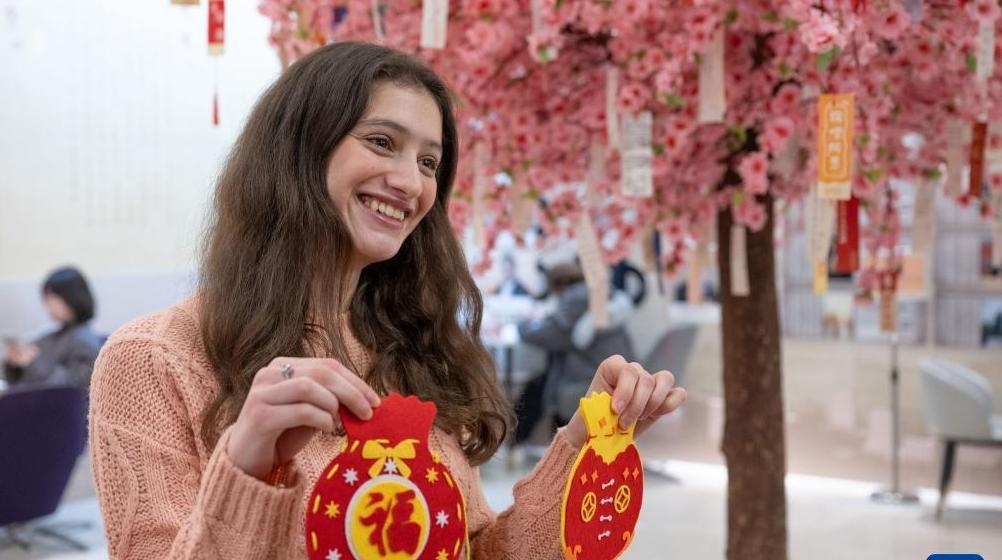 重庆：外国留学生沉浸式体验中国年